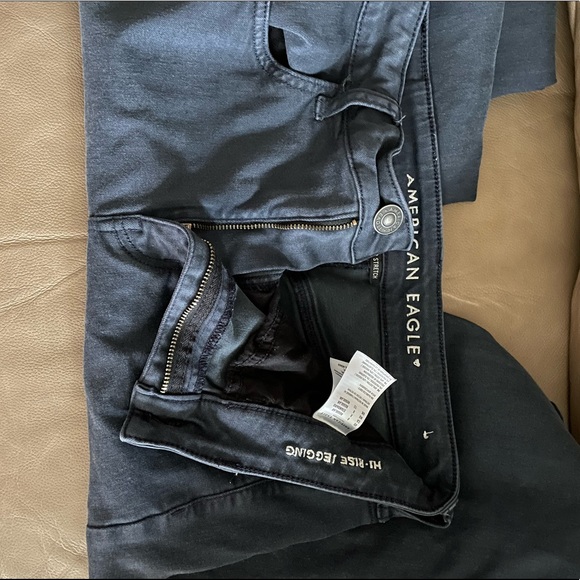 Barely Worn Dark Blue AE Jeggings - Picture 2 of 3